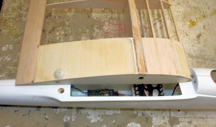 4 RISER-100 wing mounted on PRELUDE fuselage_1019.JPG