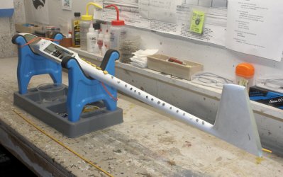 5- Magnets holding pushrod  case in place_0947.JPG