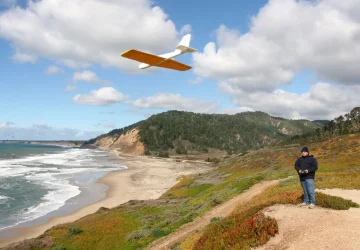 Dave flys Pat Bowman Comanche at Davenport JOH-3095s.webp