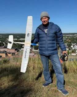 Dave with MINI WANDERER Oalwood AUG-2025 DLG-001.webp