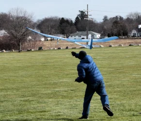 Dave launches AH-100P_3624.webp